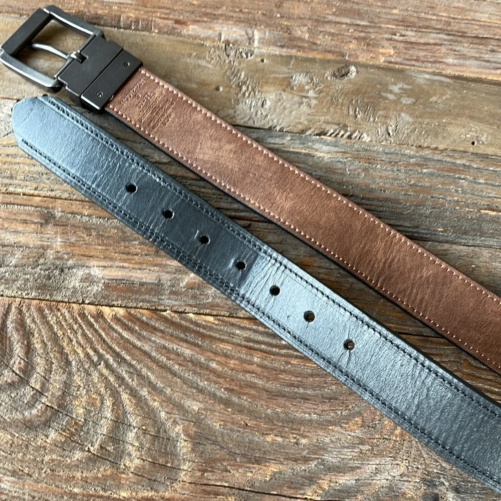 Columbia reversible stiched black & brown leather belt EUC size‎ 30-32